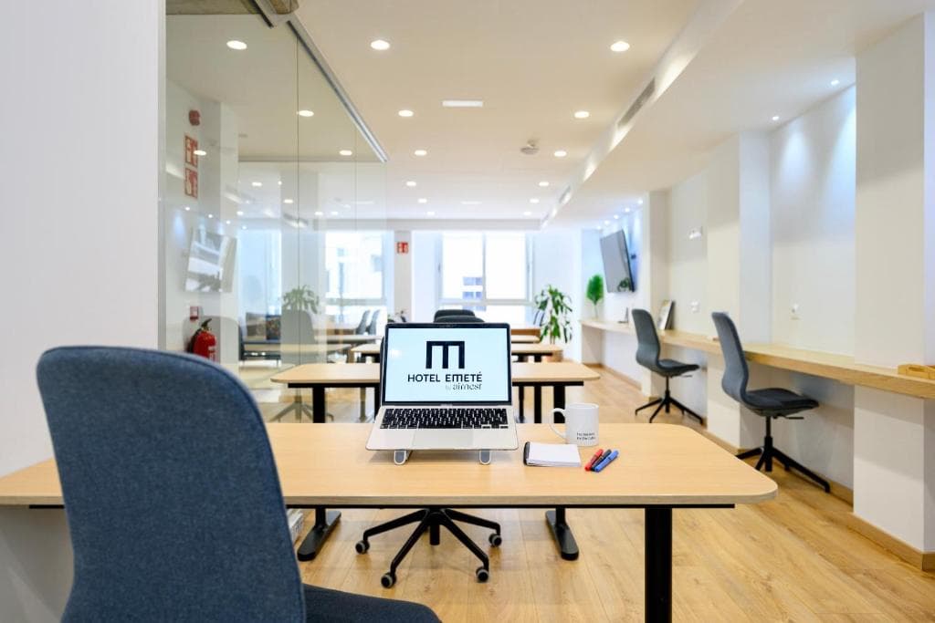 Hotel Emeté & Coworking by Airnest